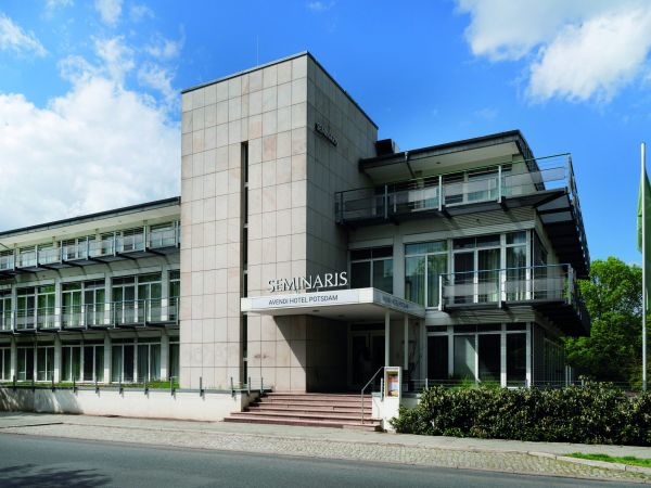 Seminaris Avendi Hotel Potsdam Außenansicht